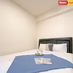 Modern 2Br Room At Meikarta Apartment By Travelio